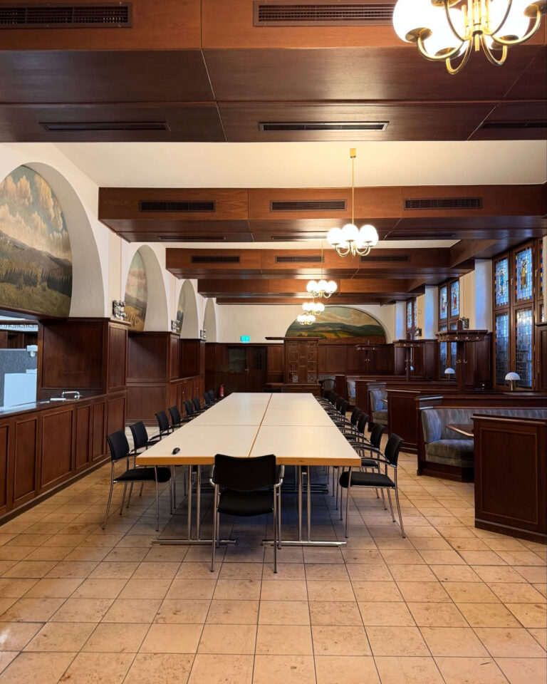 Ratskeller als Sitzungszimmer