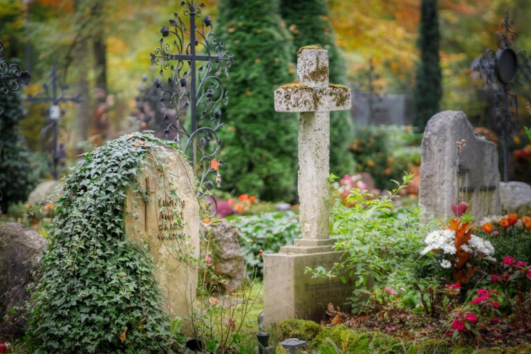 cemetery 4653166 1280