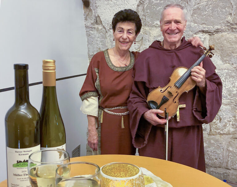Wenn ein Moench ins Plaudern geraet Tourist Information Halberstadt