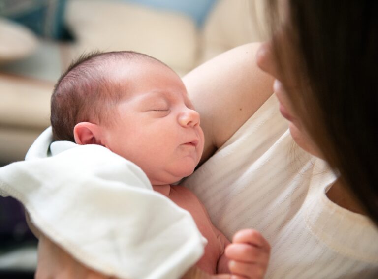 baby pixabay NilsKrueger