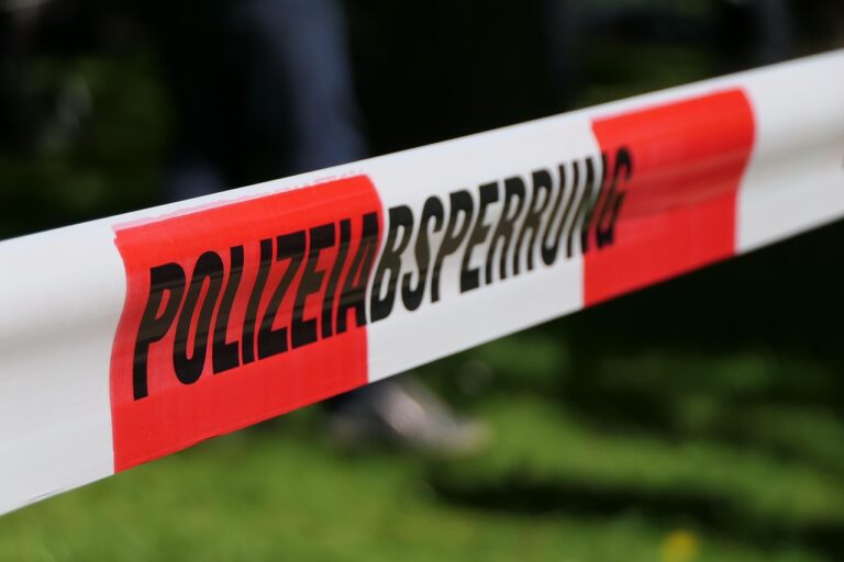 police 3808541 1280