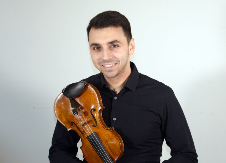 Aaron Huros Foto privat