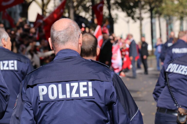 polizei 3772469 1280