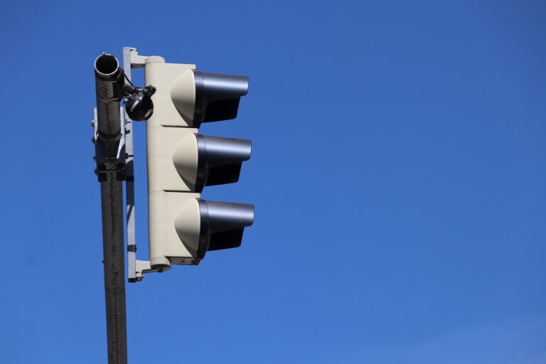 traffic lights 5504844 1920