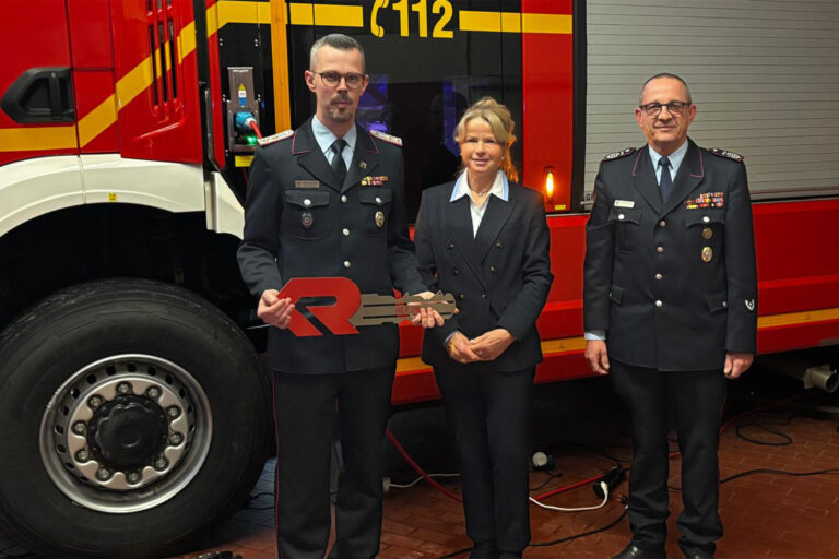 Schluesseluebergabe HLF 20