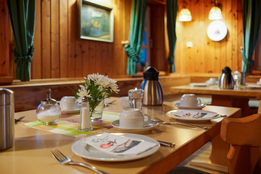 Christianental 2022102553