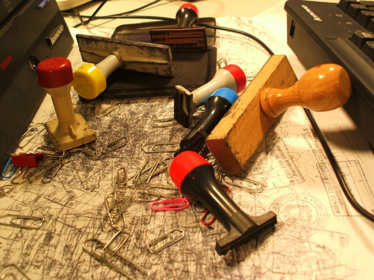 Die Stadt Goslar hat einem Bürger den Personalausweis verweigert - weil seine Unterschrift nicht lesbar war