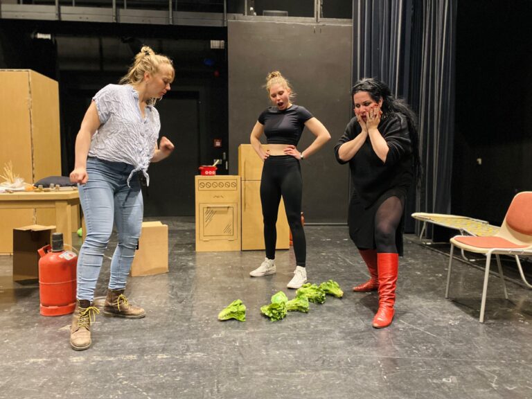 Bezahlt wird nicht FIscher Jaeger Siebenschuh Foto Nesici2