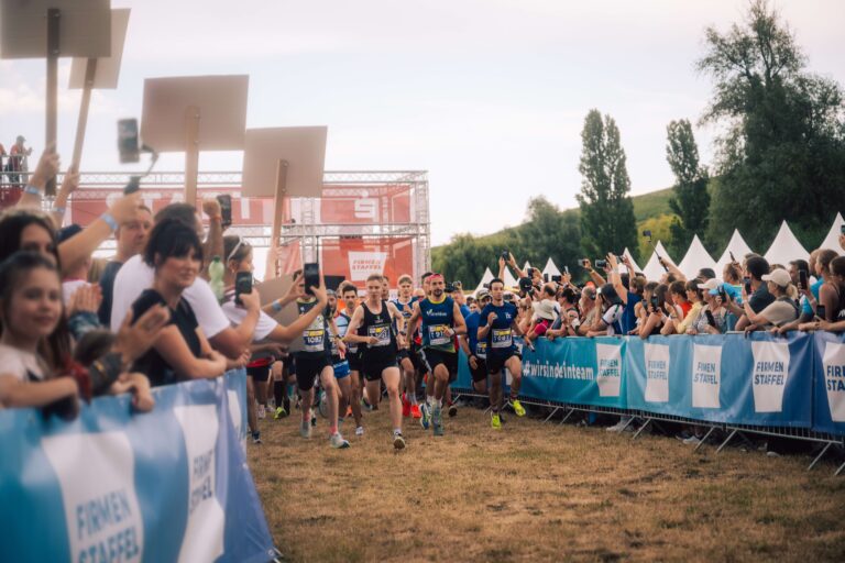 Firmenstaffel 02 c GiovannaGahrns