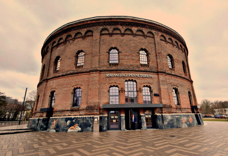 Halle Gasometer Planetarium ThomasFischer