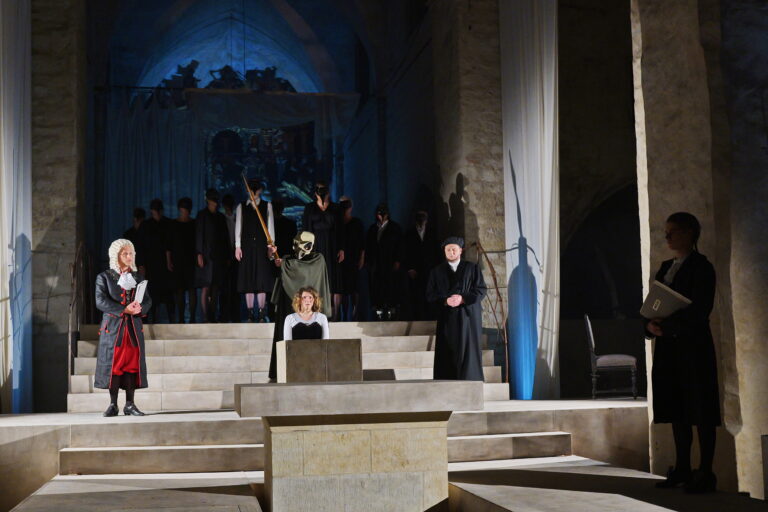 ICH BIN DANN ER Eric Eisenach Ronja Donath Stefan Werner Dick Frederik Reents Buergerchor Foto Elisabeth Rawald