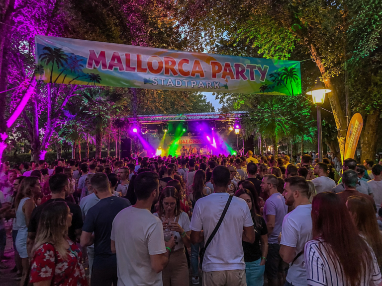 Am Samstag fand im Kurpark von Osterode die erste Ausgabe von "Malle im Park" statt