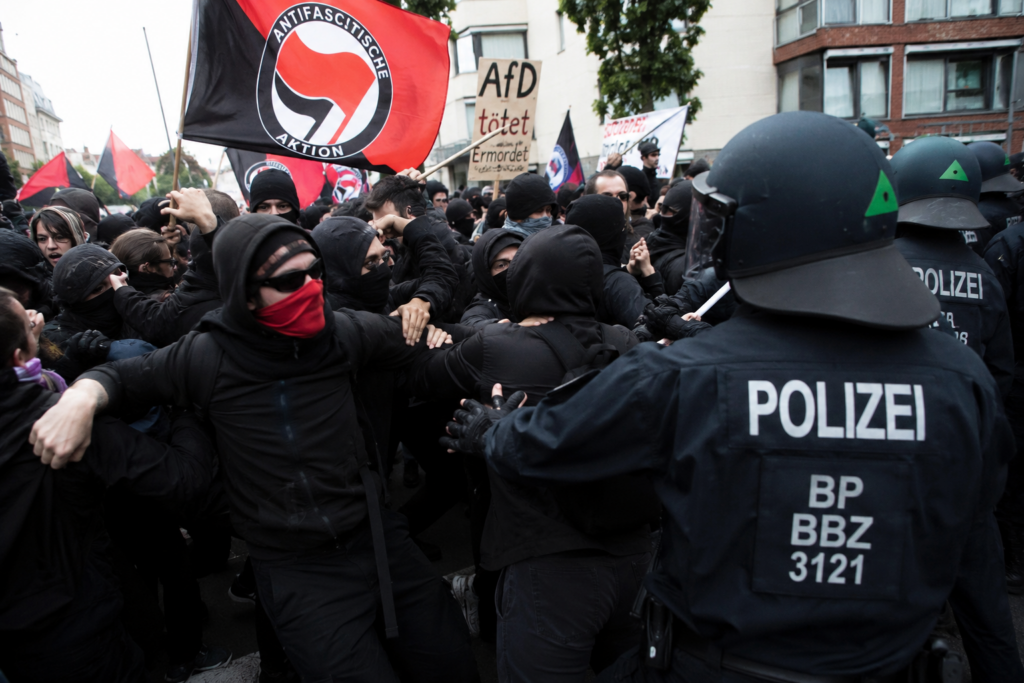 Die Polizei in Erfurt bereitet sich auf einen Großeinsatz am Bundesparteitag der AfD vor